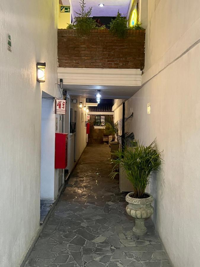 Hotel don Bosco Zapopan Buitenkant foto